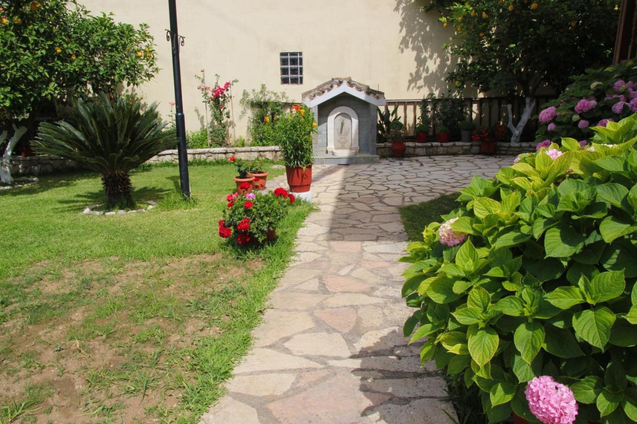 Villa Dimitra Nikiana Exterior photo